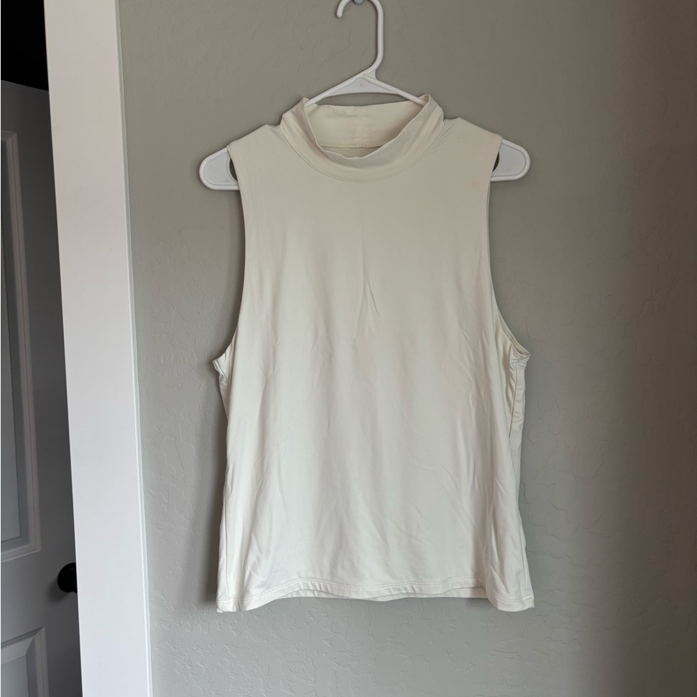 Tahari Sleeveless White Muscle Tee